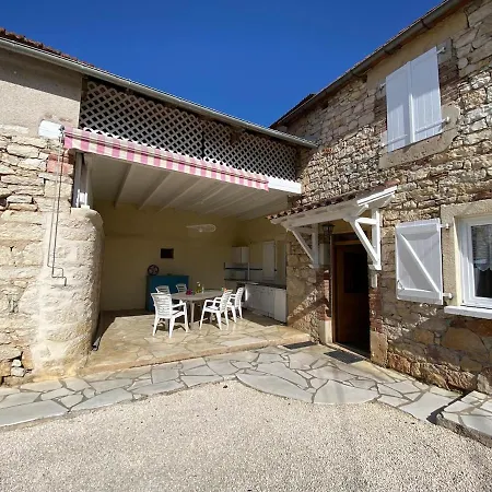 La Maison De Jeanne Holiday home