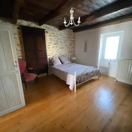 La Maison De Jeanne Holiday home *