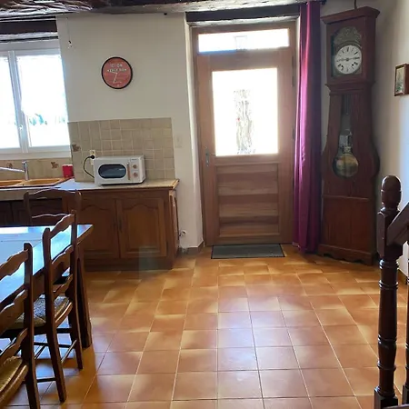 La Maison De Jeanne Holiday home *
