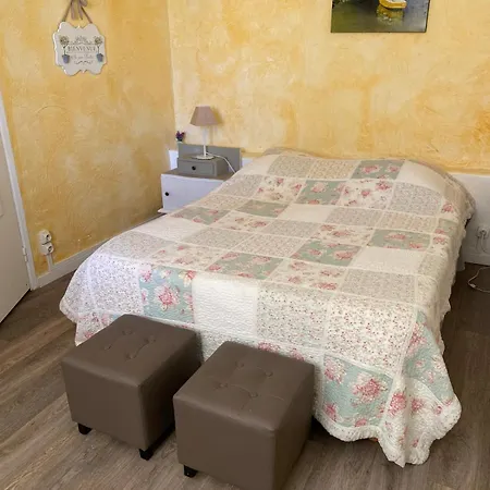 La Maison De Jeanne Holiday home *